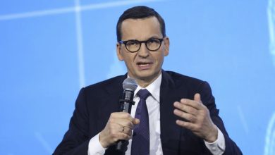 Polonya/Morawiecki: Euroya geçiş enflasyonu artırır